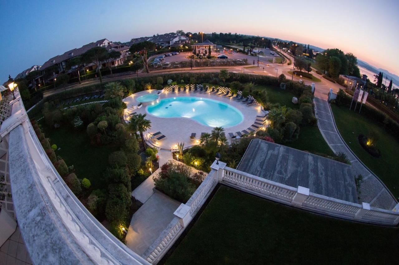 דסנזאנו דל גארדה Palace Hotel Desenzano מראה חיצוני תמונה