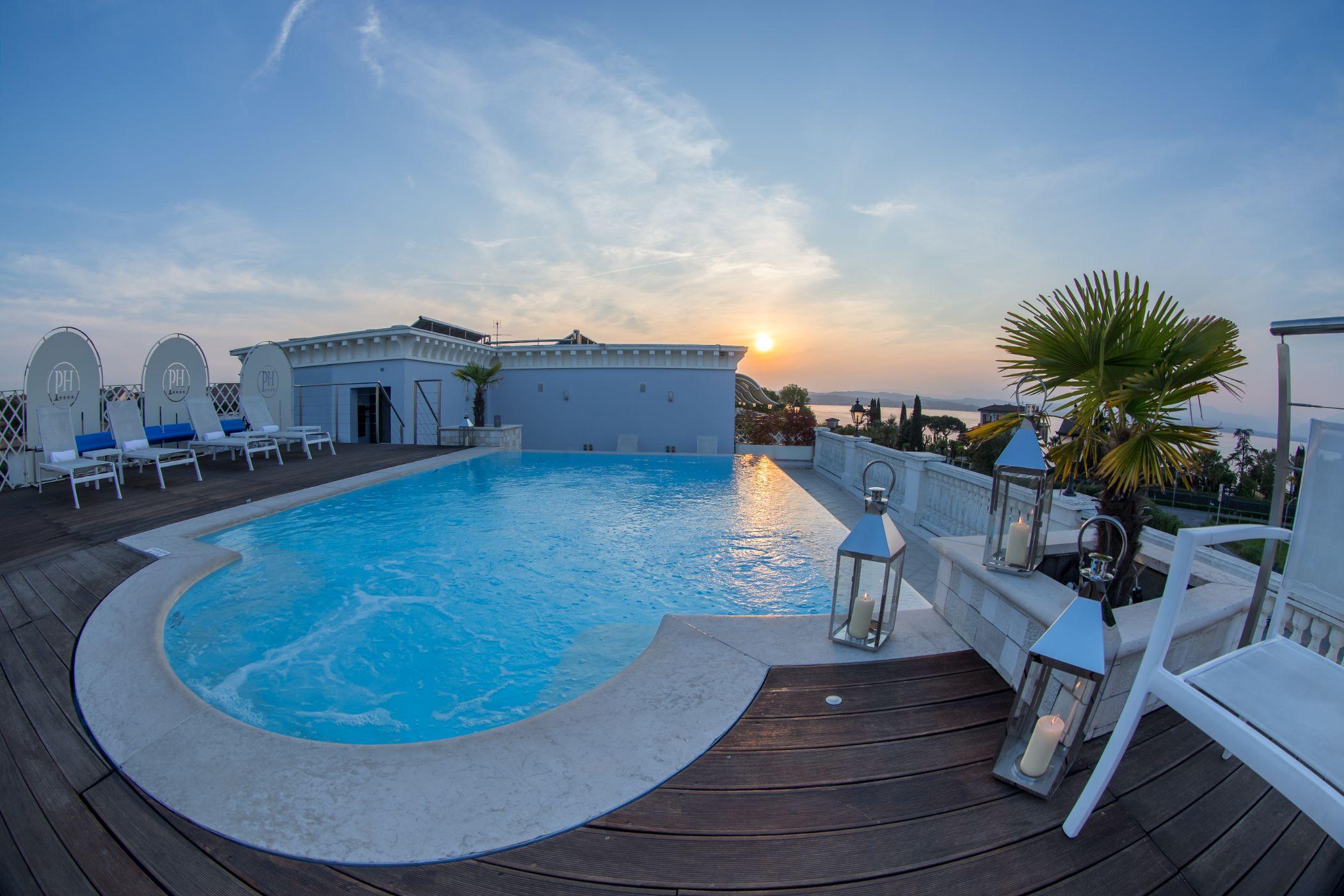 דסנזאנו דל גארדה Palace Hotel Desenzano מראה חיצוני תמונה