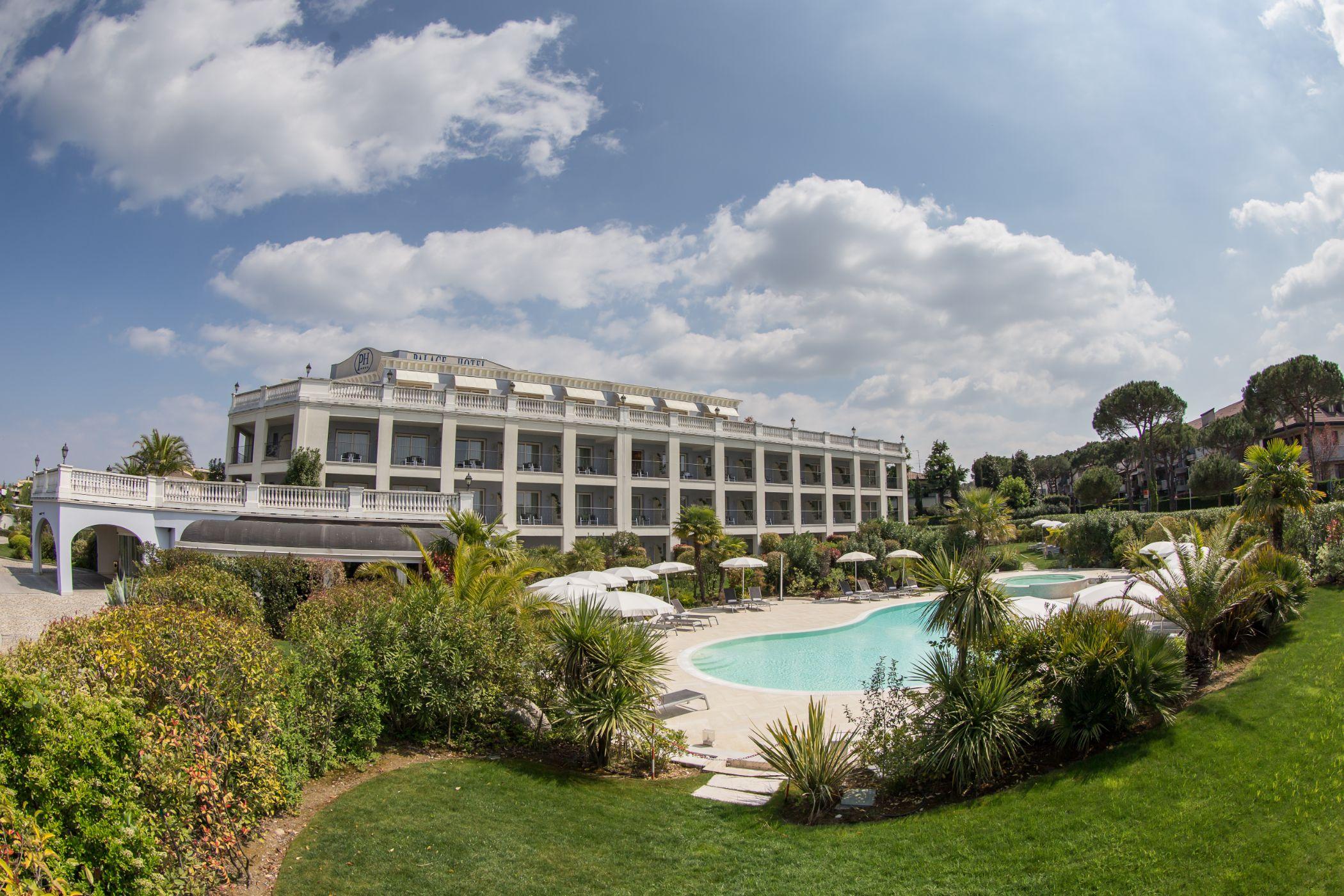 דסנזאנו דל גארדה Palace Hotel Desenzano מראה חיצוני תמונה