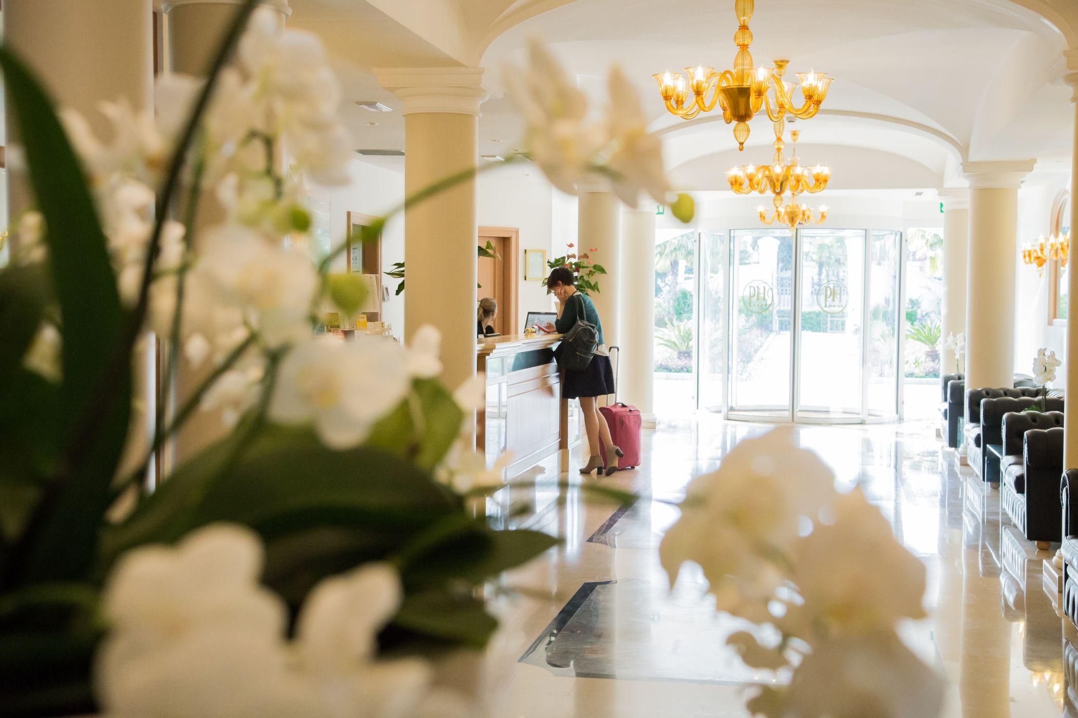 דסנזאנו דל גארדה Palace Hotel Desenzano מראה חיצוני תמונה